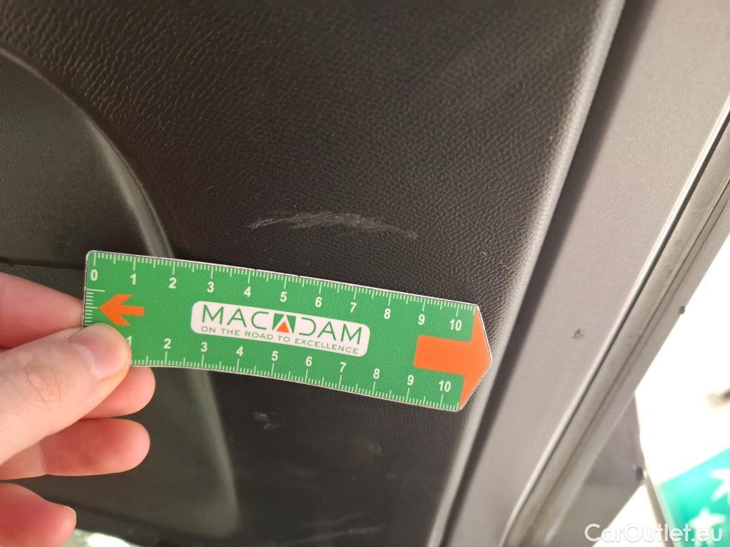  Peugeot  2008  Allure Business 1.5 HDi 130CV BVA8 E6d #43