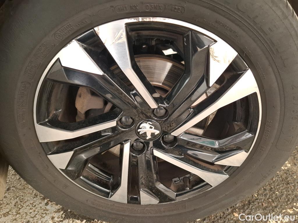  Peugeot  2008  Allure 1.5 HDi 130CV BVA8 E6d #17