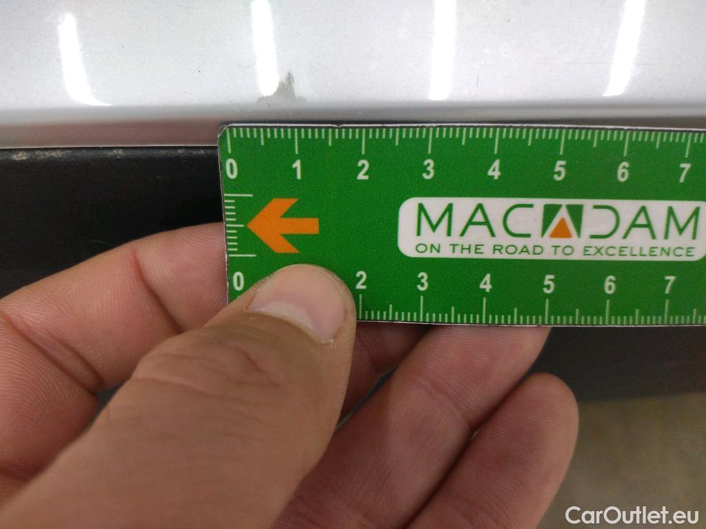  Peugeot  2008  Allure Pack 1.5 HDi 130CV BVA8 E6d #33