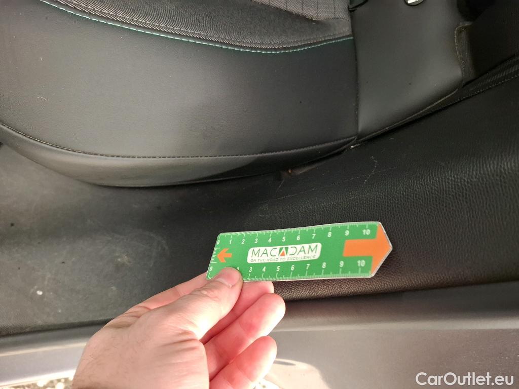  Peugeot  2008  Allure Business 1.5 HDi 130CV BVA8 E6d #18