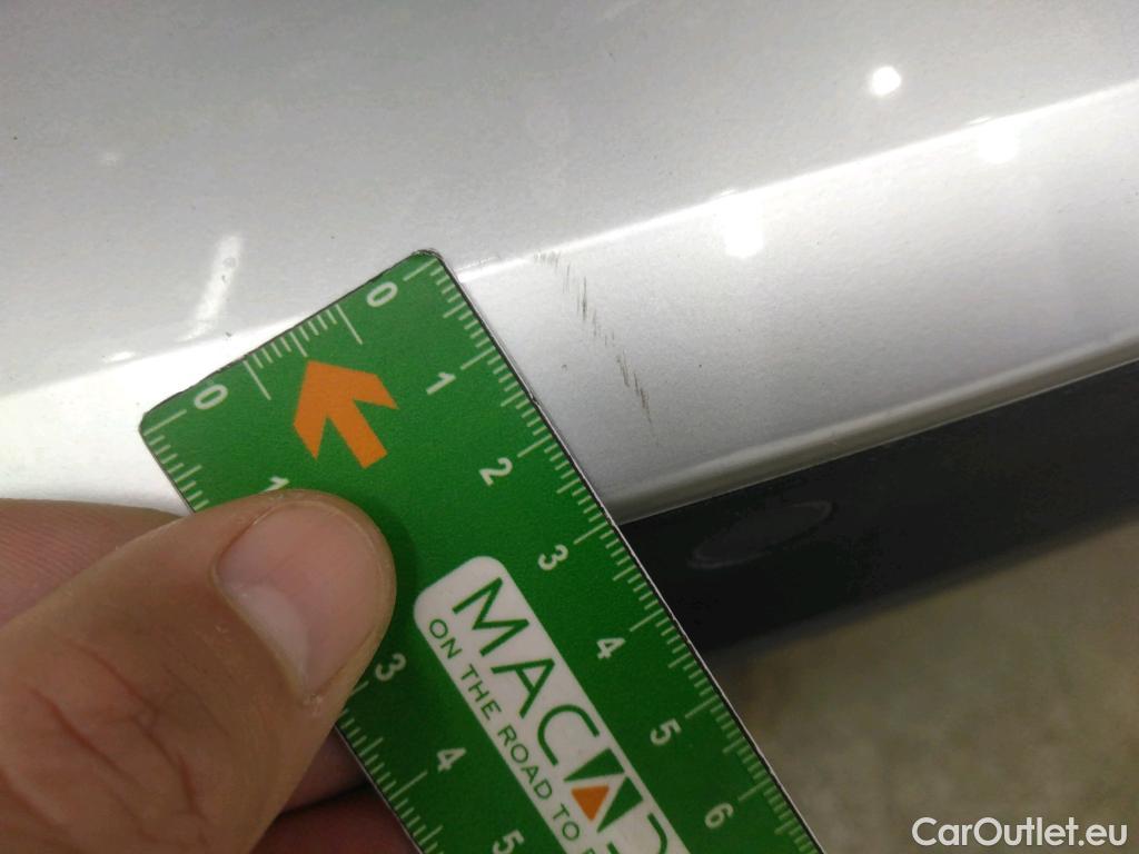  Peugeot  2008  Allure Pack 1.5 HDi 130CV BVA8 E6d #32