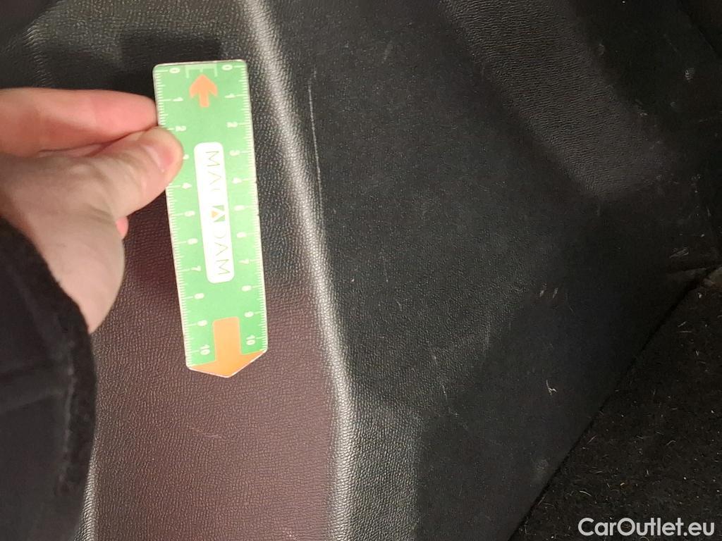  Peugeot  2008  Allure Business 1.5 HDi 130CV BVA8 E6d #20