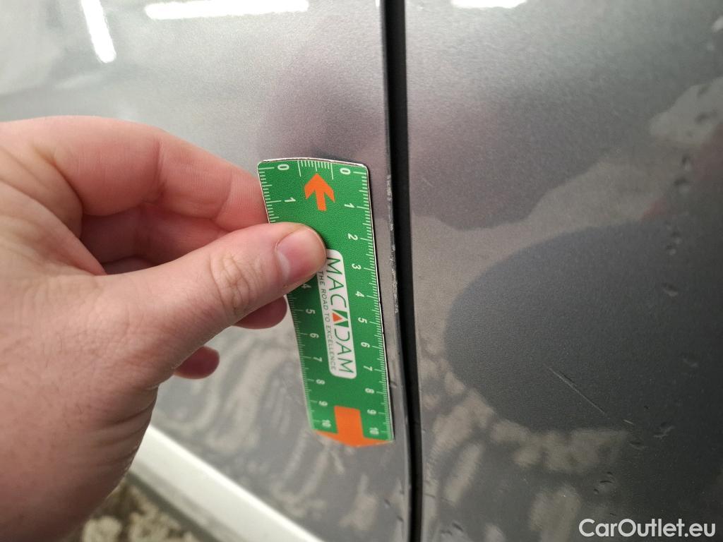  Peugeot  2008  Allure Business 1.5 HDi 130CV BVA8 E6d #4