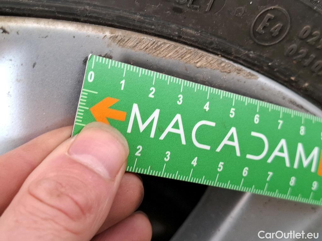  Toyota  Corolla TOYOTA  Touring Sports / 2018 / 5P / Break Hybride 122h Dynamic Business Beyond Zer #9