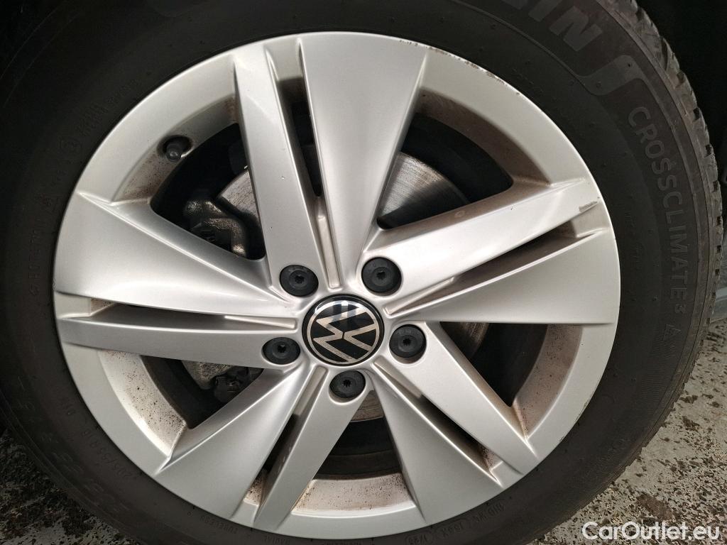  Volkswagen  Golf  VOLKSWAGEN / 2020 / 5P / Berline 2.0 TDI SCR 115 DSG7 Life Busi #9