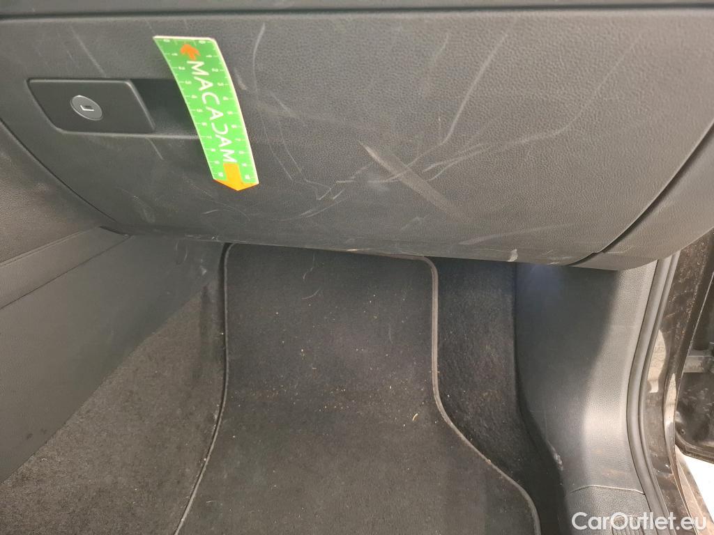  Volkswagen  Passat  Break Business 2.0 TDI 120CV BVA7 E6d #74