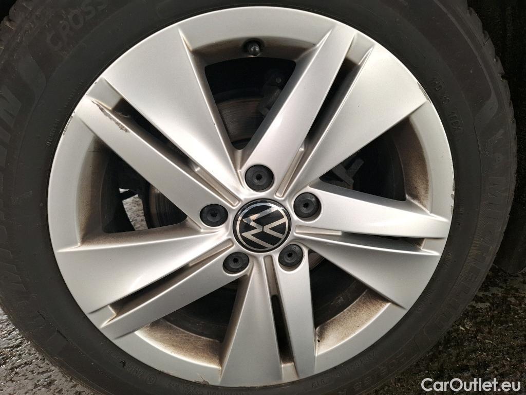  Volkswagen  Golf  VOLKSWAGEN / 2020 / 5P / Berline 2.0 TDI SCR 115 DSG7 Life Busi #15