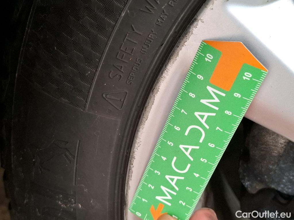  Toyota  Corolla TOYOTA  Touring Sports / 2018 / 5P / Break Hybride 122h Dynamic Business Beyond Zer #4