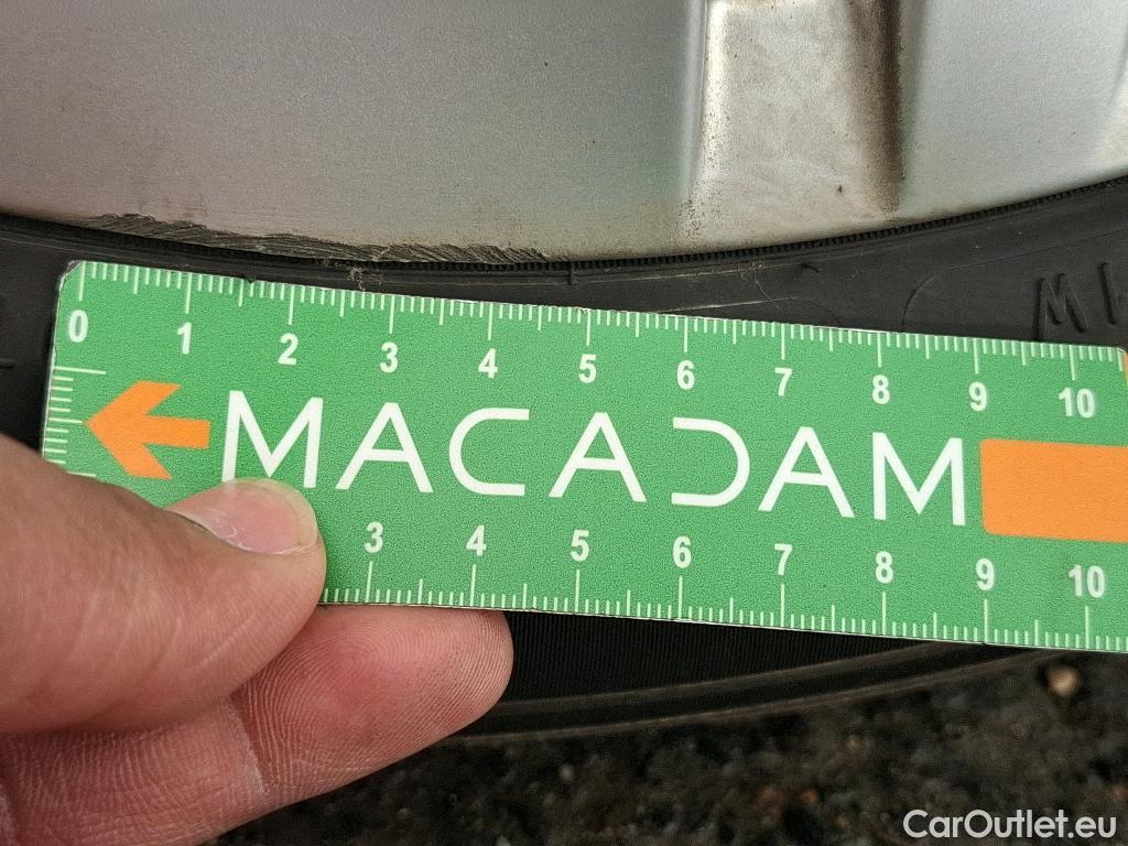  Volkswagen  Golf  VOLKSWAGEN / 2020 / 5P / Berline 2.0 TDI SCR 115 DSG7 Life Busi #21