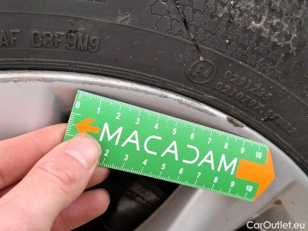  Toyota  Corolla TOYOTA  Touring Sports / 2018 / 5P / Break Hybride 122h Dynamic Business Beyond Zer #3