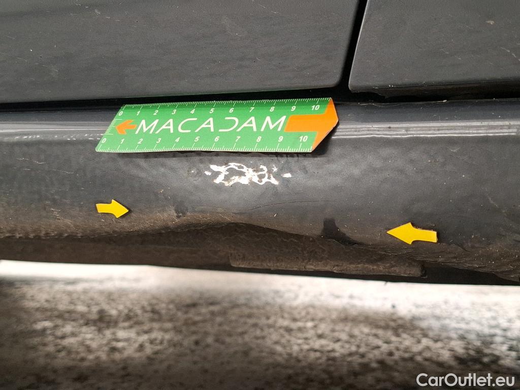  Volkswagen  Golf  VOLKSWAGEN / 2020 / 5P / Berline 2.0 TDI SCR 115 DSG7 Life Busi #2