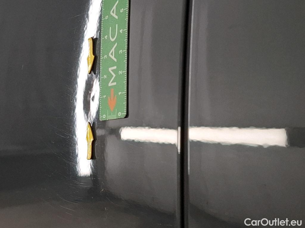  Volkswagen  Golf  VOLKSWAGEN / 2020 / 5P / Berline 2.0 TDI SCR 115 DSG7 Life Busi #35