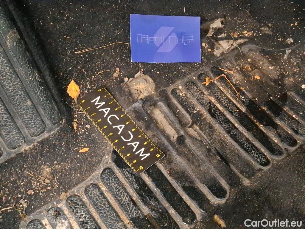  Renault  Clio  IV Air MediaNav 1.5 dCi 90CV BVM5 E6 #10