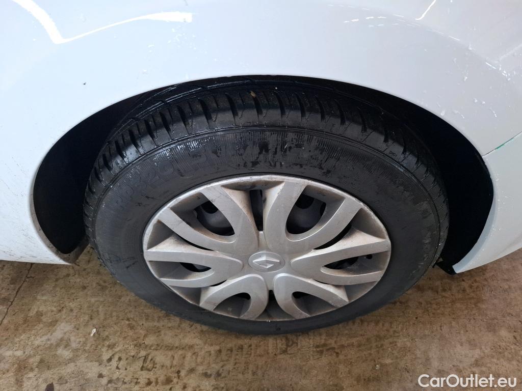  Renault  Clio  IV Air MediaNav 1.5 dCi 90CV BVM5 E6 #45