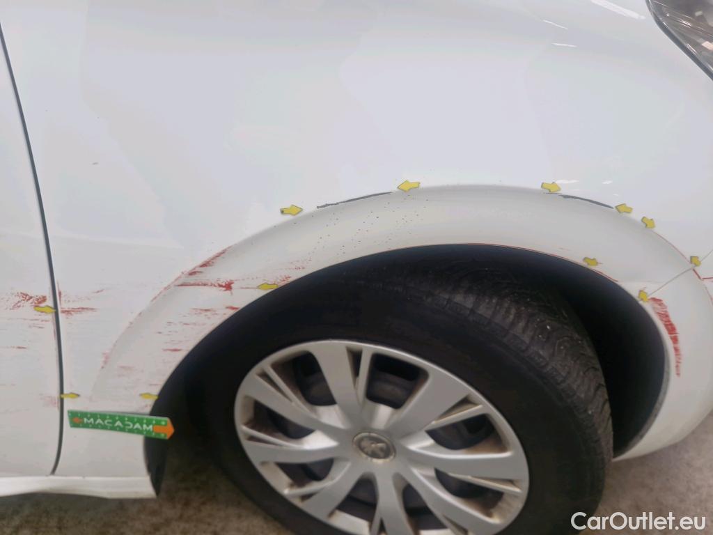  Peugeot  208  Affaire Premium Pack 1.5 HDi 100CV BVM6 E6dT #2