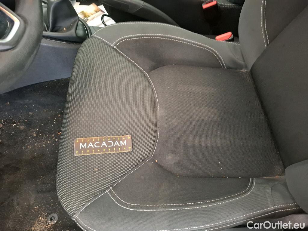  Renault  Clio  IV Air MediaNav 1.5 dCi 90CV BVM5 E6 #32