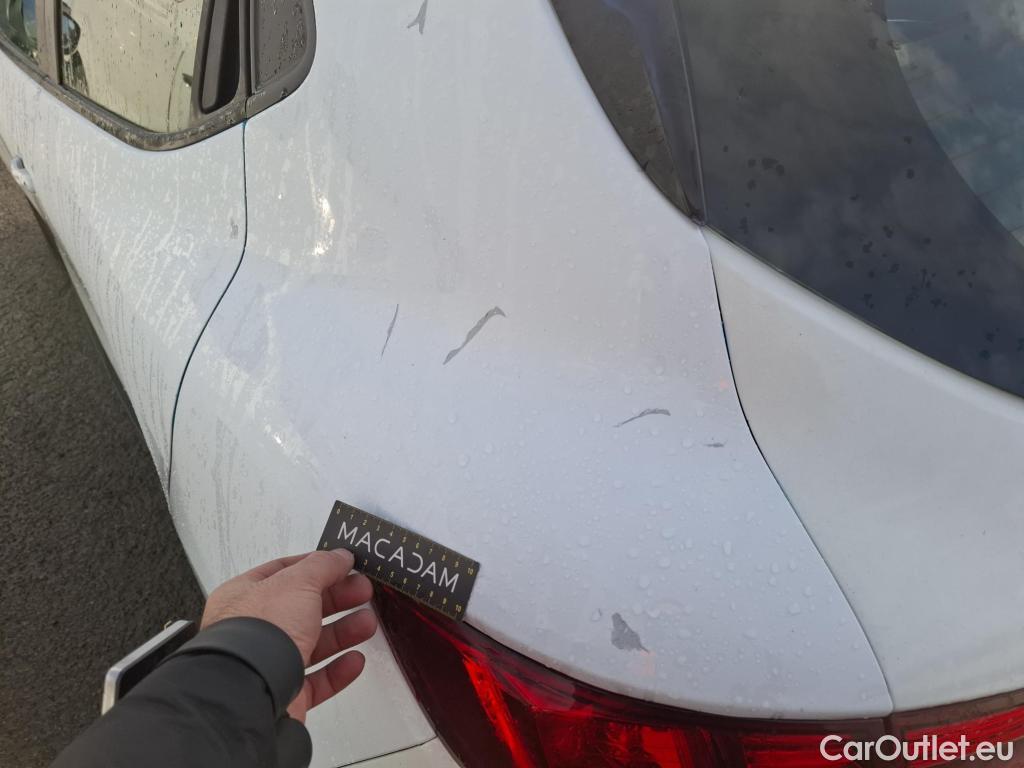  Renault  Clio  IV Air MediaNav 1.5 dCi 75CV BVM5 E6 #76