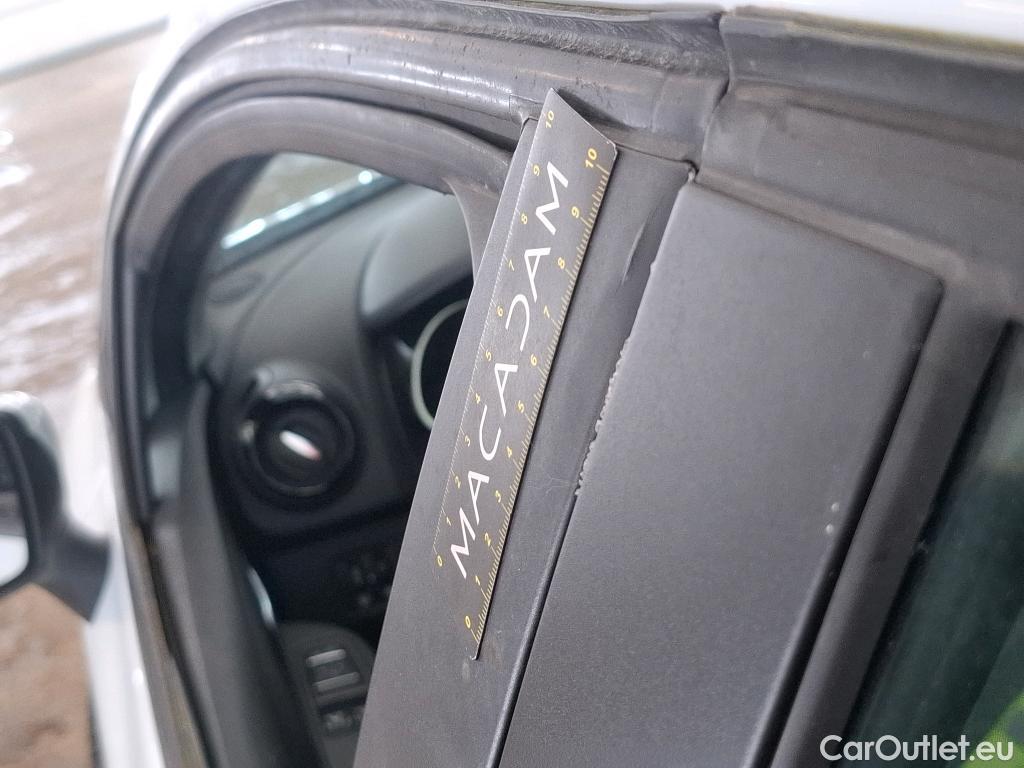  Renault  Clio  IV Air MediaNav 1.5 dCi 75CV BVM5 E6 #16