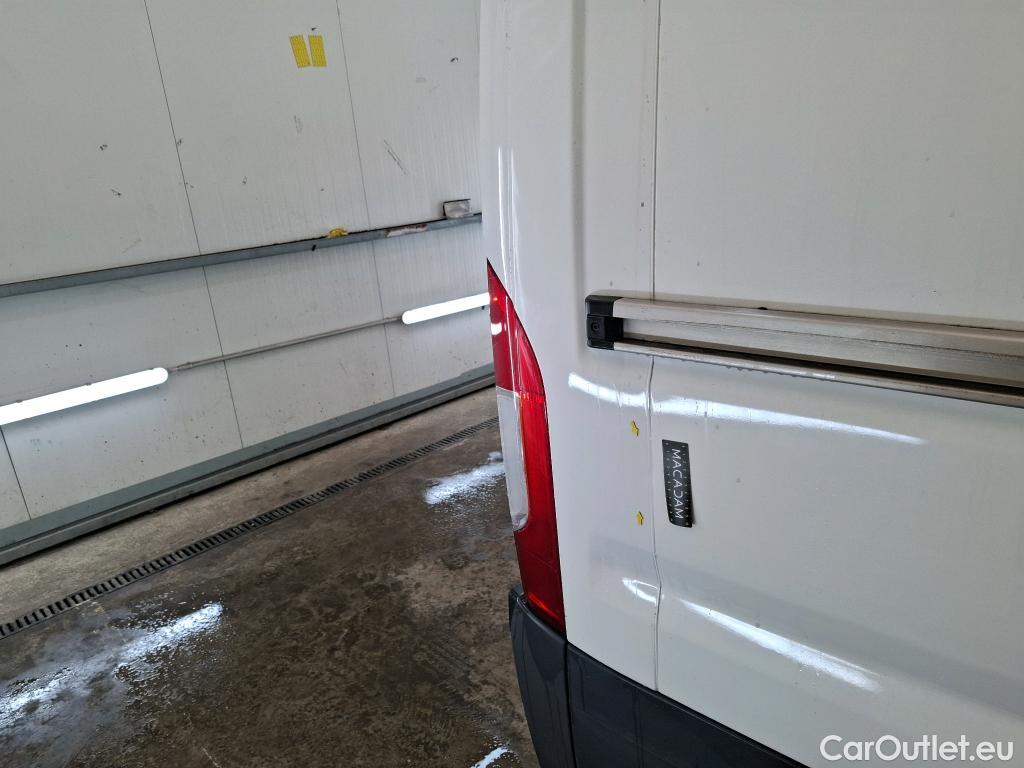  Peugeot  Boxer PEUGEOT  / 2014 / 4P / Fourgon tôlé 2.0 BLUEHDI 110 PREMIUM PA 333 L1H2 #14