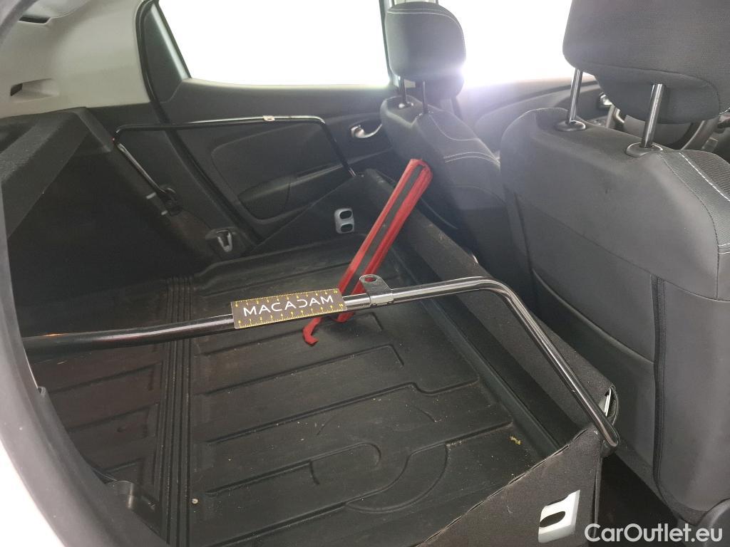  Renault  Clio  IV Air MediaNav 1.5 dCi 75CV BVM5 E6 #25