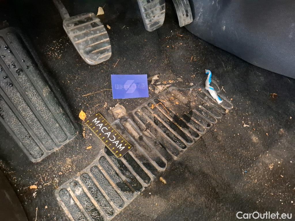  Renault  Clio  IV Air MediaNav 1.5 dCi 90CV BVM5 E6 #9