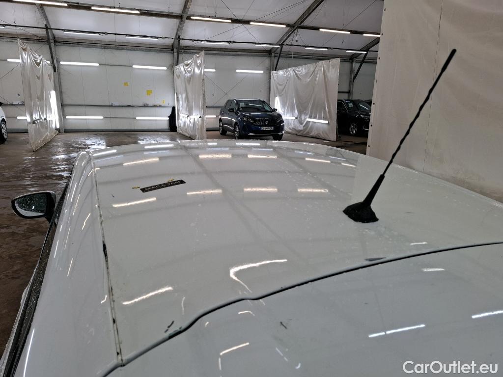  Renault  Clio  IV Air MediaNav 1.5 dCi 90CV BVM5 E6 #13