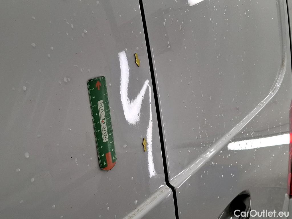  Mercedes  Vito MERCEDES-BENZ  Long / 2020 / 4P / Fourgon tôlé e- 60KWH Long #4