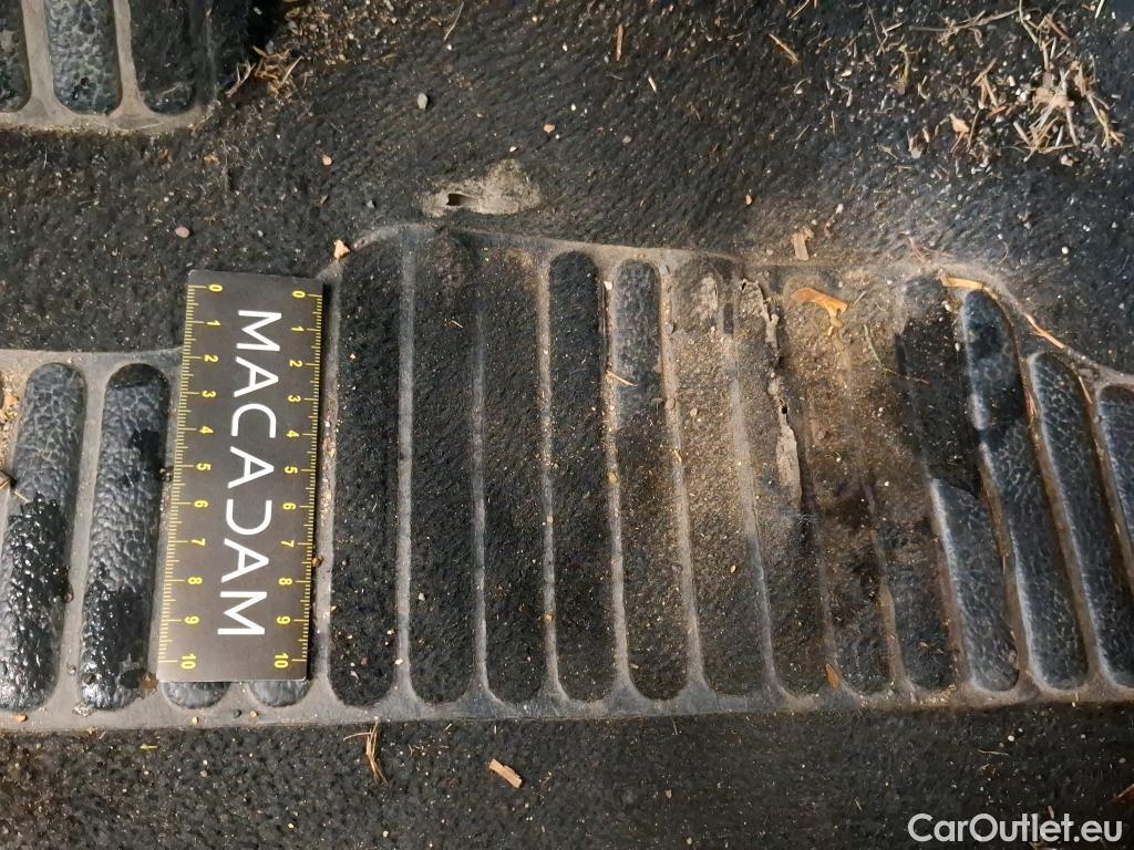  Renault  Clio  IV Air MediaNav 1.5 dCi 75CV BVM5 E6 #2