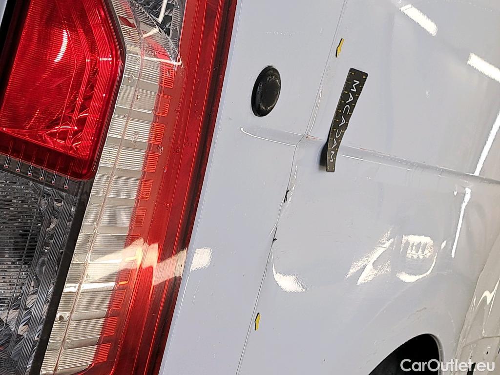  Renault  Master RENAULT  / 2019 / 4P / Fourgon tôlé CA Tr GCF F3500 L2H2 dCi 135 #3