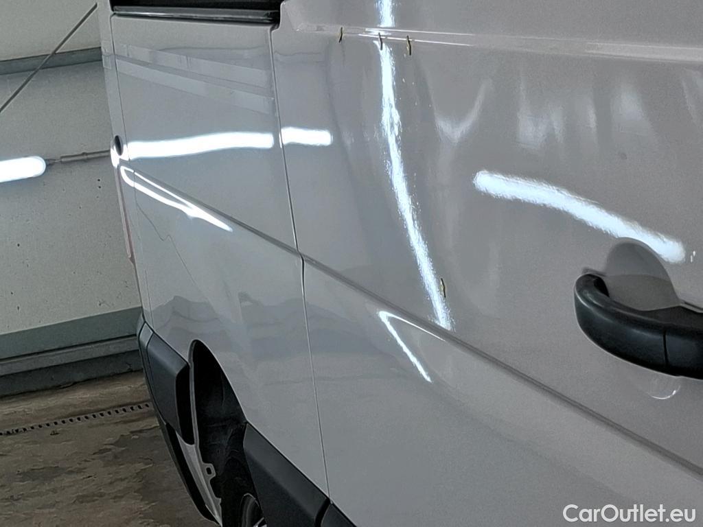  Renault  Master  III Fourgon L2H2 3 5 Grand Confort dCi #10