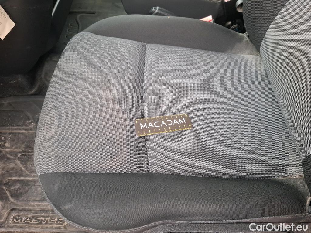  Renault  Master  III Fourgon L2H2 3 5 Grand Confort dCi #35