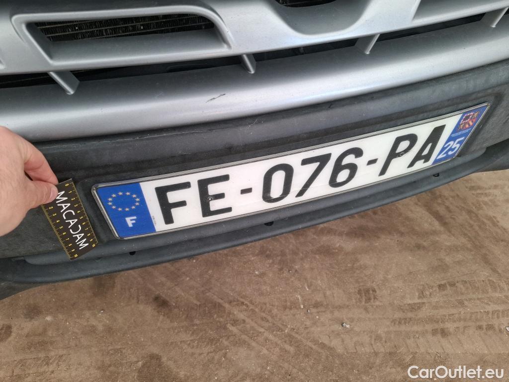  Renault  Master  III Fourgon L2H2 3 5 Grand Confort dCi #28