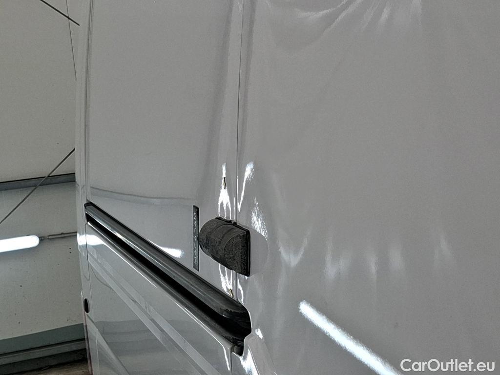  Renault  Master  III Fourgon L2H2 3 5 Grand Confort dCi #2