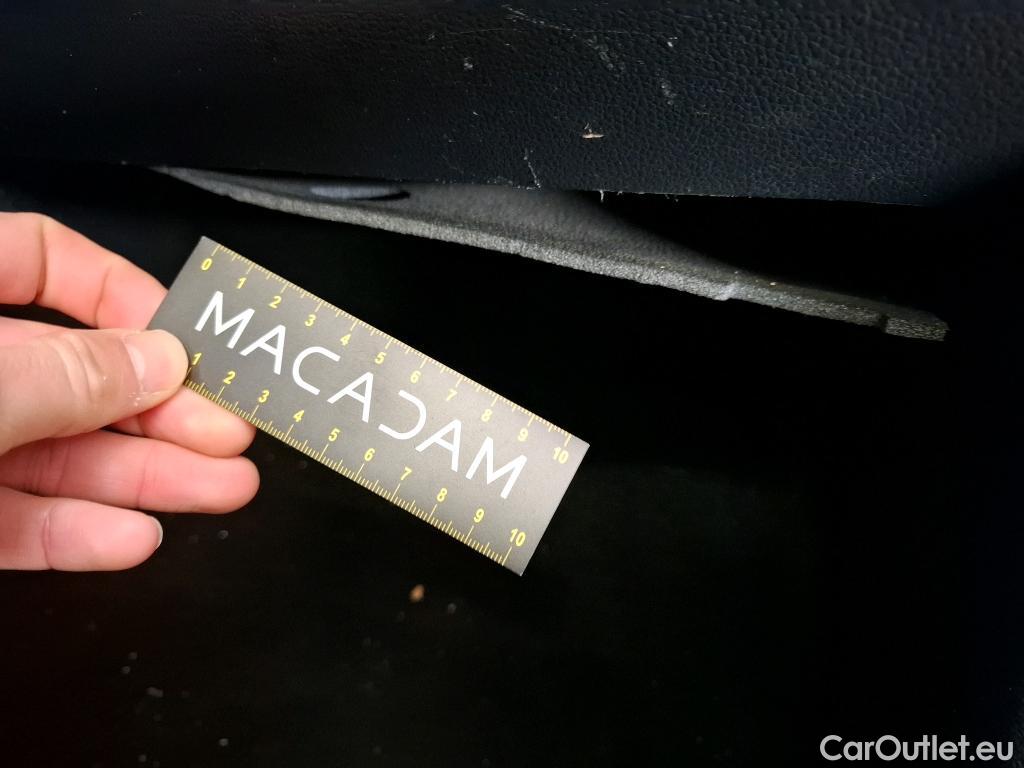  Volkswagen  Caddy VOLKSWAGEN  Maxi Van VU 4p Fourgonnette 2.0 TDI MAXI 102 DSG6 Business Line #32