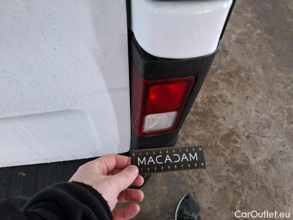  Renault  Trafic RENAULT  / 2019 / 4P / Fourgon tole NV CA GCF L2H1 1200 dCi 120 #4