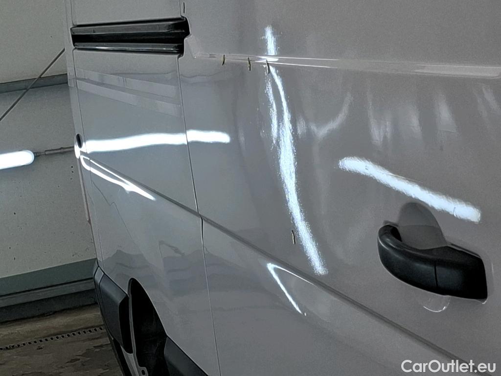  Renault  Master  III Fourgon L2H2 3 5 Grand Confort dCi #12