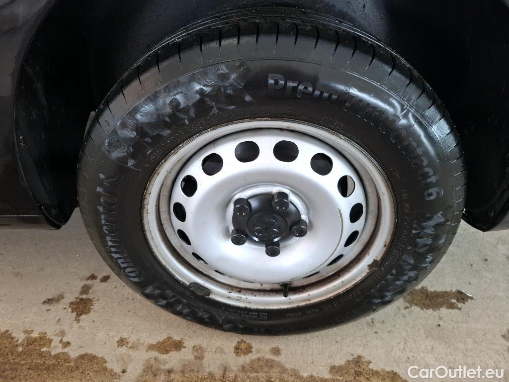  Volkswagen  Caddy VOLKSWAGEN  Maxi Van VU 4p Fourgonnette 2.0 TDI MAXI 102 DSG6 Business Line #67