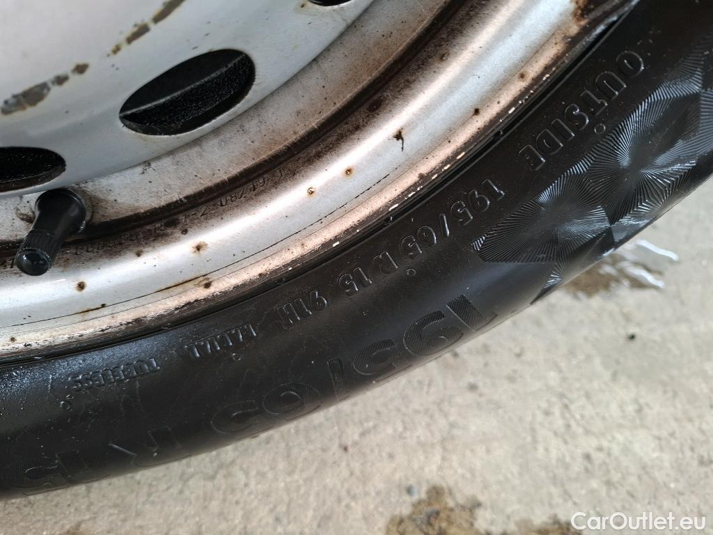  Volkswagen  Caddy VOLKSWAGEN  Maxi Van VU 4p Fourgonnette 2.0 TDI MAXI 102 DSG6 Business Line #20