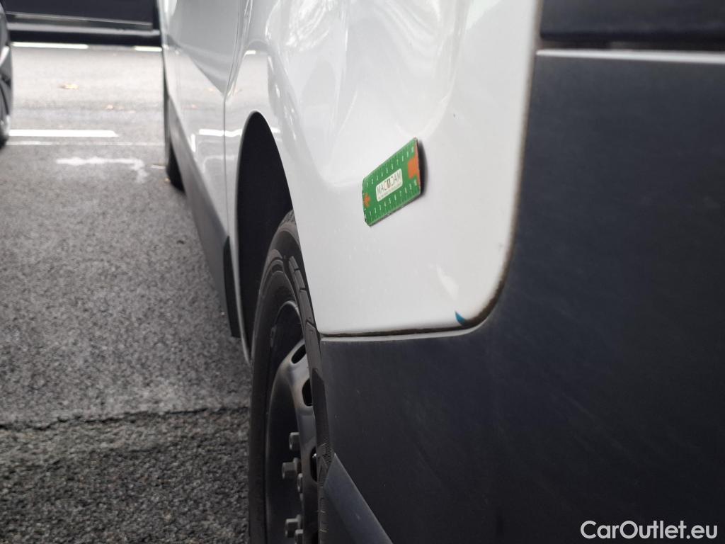  Renault  Trafic  Furgon Grand Confort L1H1 1200 1.6 dCi 125CV BVM6 E6 #43