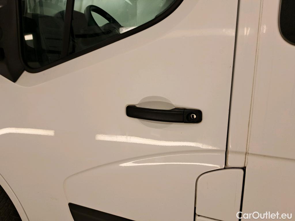  Renault  Master RENAULT  / 2019 / 4P / Fourgon tôlé CA Tr GCF F3500 L2H2 dCi 135 #44