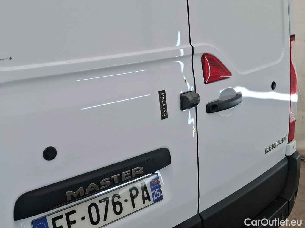  Renault  Master  III Fourgon L2H2 3 5 Grand Confort dCi #16