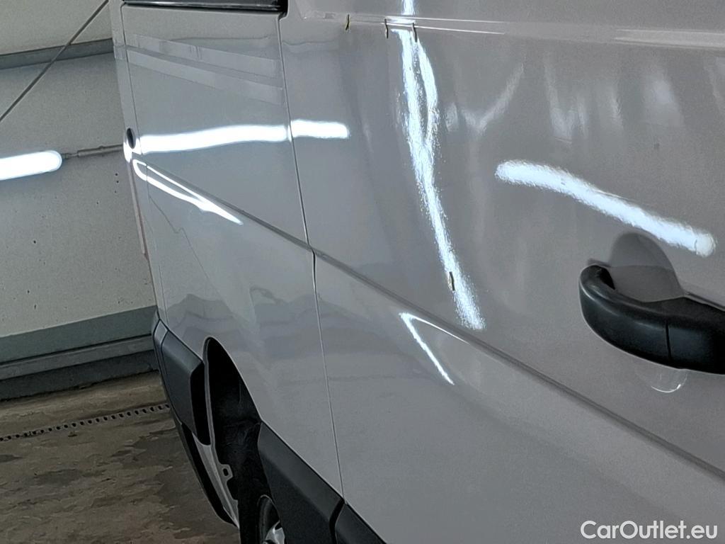  Renault  Master  III Fourgon L2H2 3 5 Grand Confort dCi #11