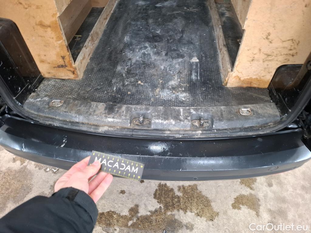  Volkswagen  Caddy VOLKSWAGEN  Maxi Van VU 4p Fourgonnette 2.0 TDI MAXI 102 DSG6 Business Line #33