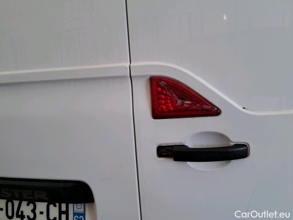  Renault  Master RENAULT  / 2019 / 4P / Fourgon tôlé CA Tr GCF F3500 L2H2 dCi 135 #46