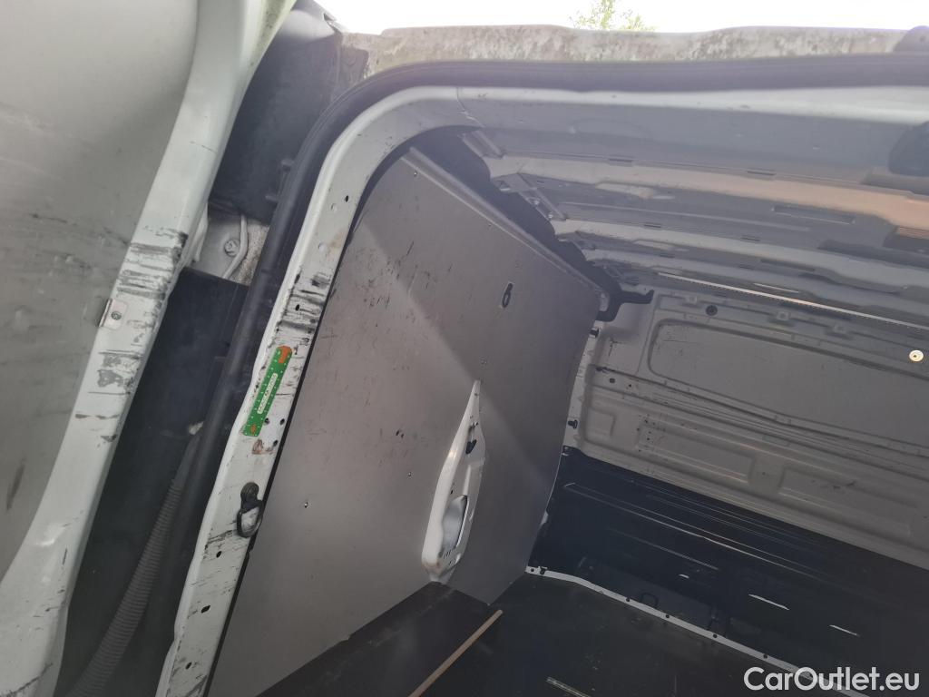  Renault  Trafic  Furgon Grand Confort L1H1 1200 1.6 dCi 125CV BVM6 E6 #31