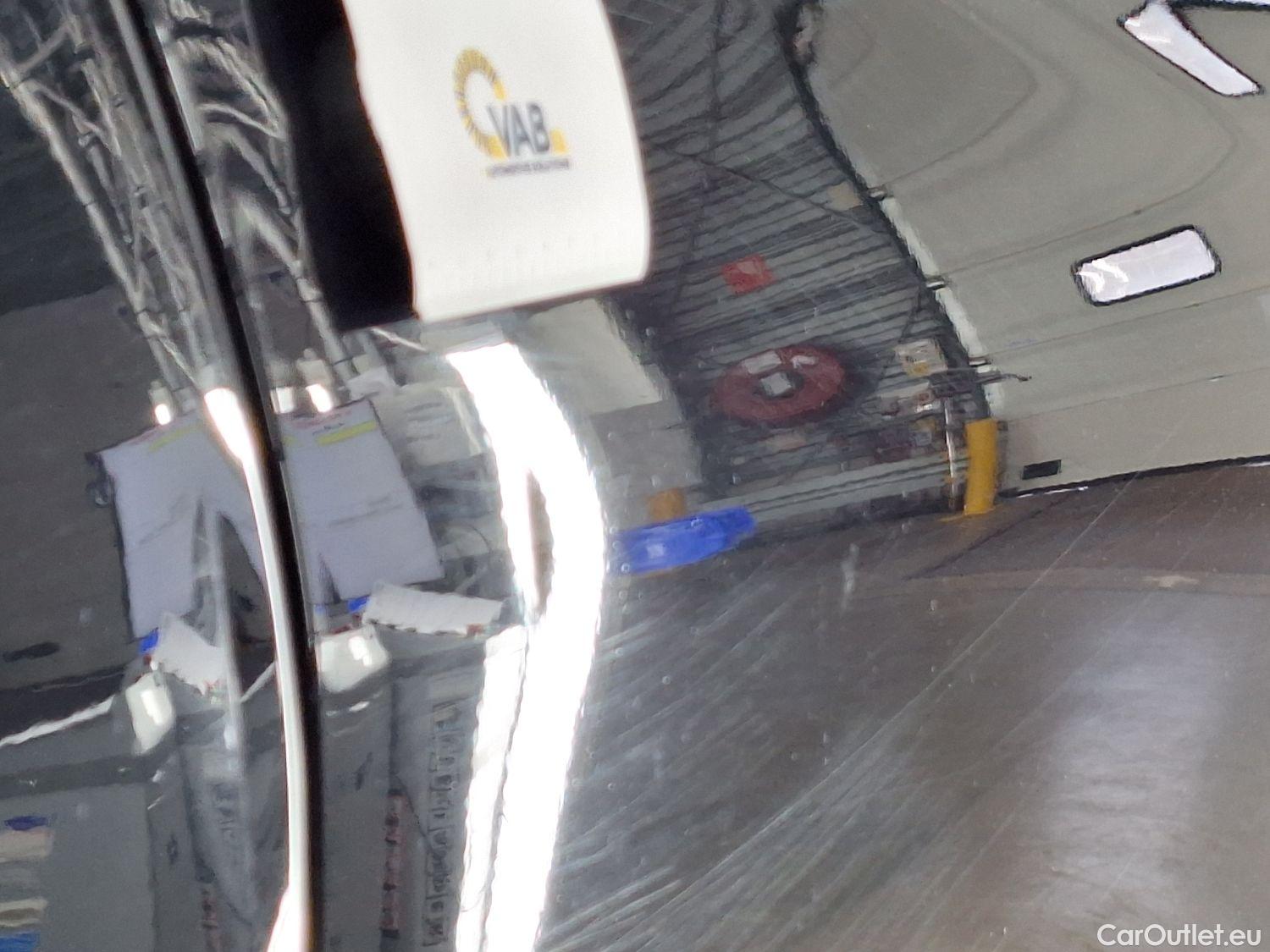  Bmw  X1 BMW,  FL'19, BMW  sDrive16dA (85 kW) 5d #9