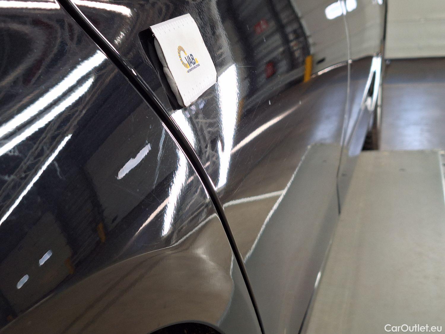  Bmw  Serie 5 BMW, 5-serie To FL'20, BMW 5 Reeks Touring 518d Aut. (110 kW) 5d #18