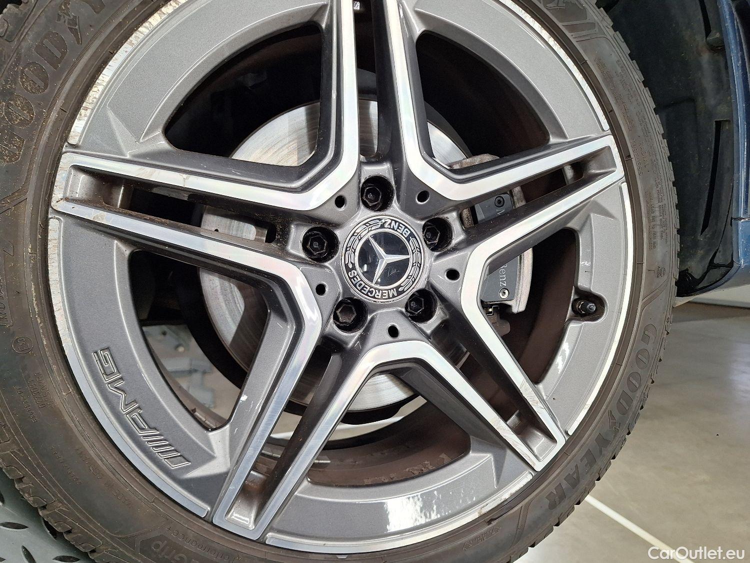  Mercedes  A-Klasse Mercedes, A-Class '18, Mercedes-Benz  A 180 d Aut. 5d #1