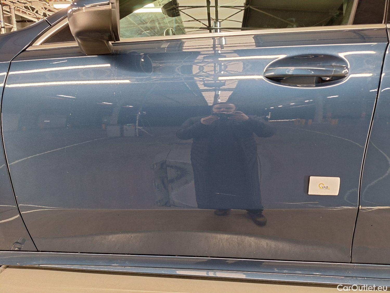  Mercedes  A-Klasse Mercedes, A-Class '18, Mercedes-Benz  A 180 d Aut. 5d #35