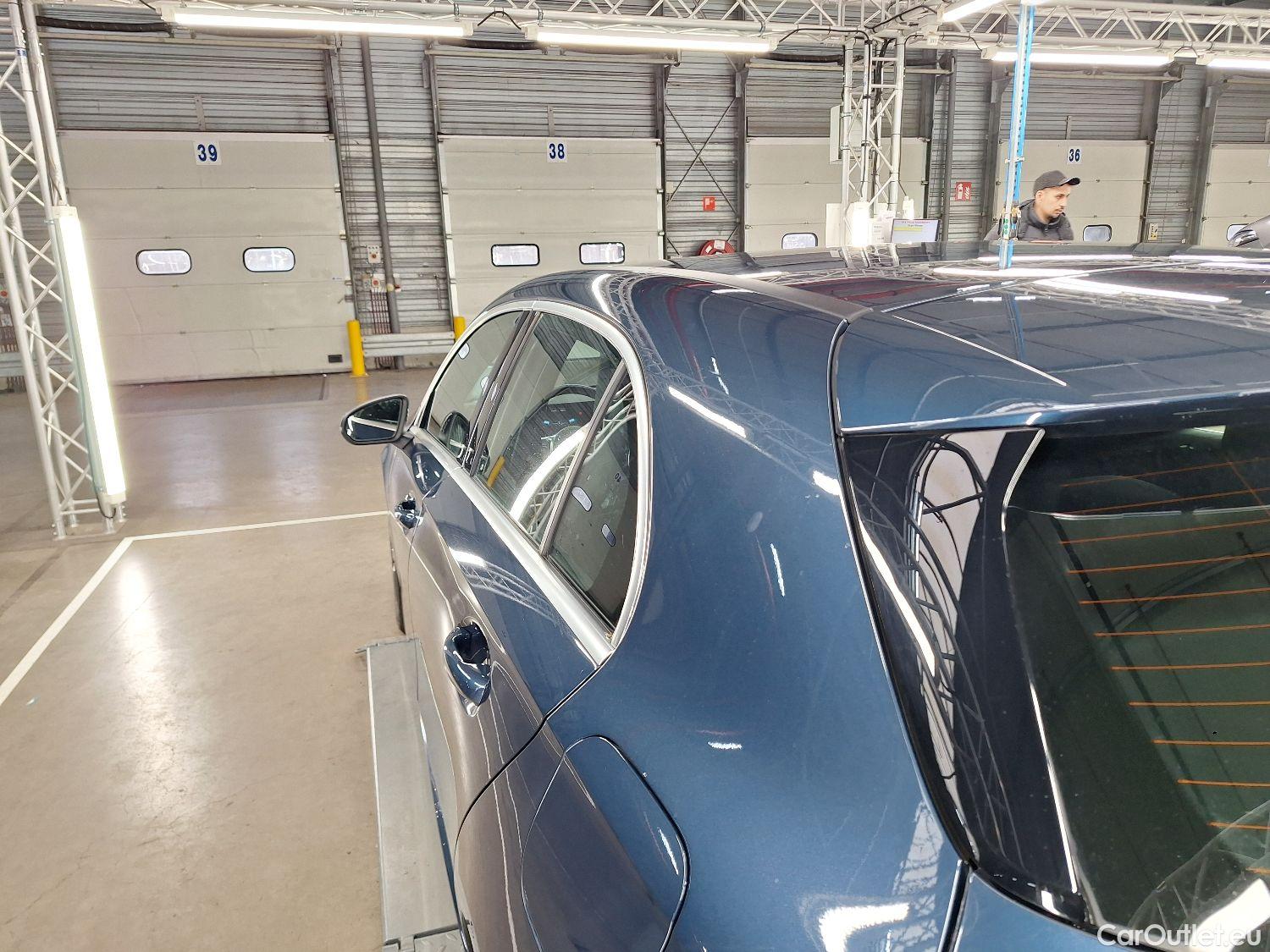  Mercedes  A-Klasse Mercedes, A-Class '18, Mercedes-Benz  A 180 d Aut. 5d #55